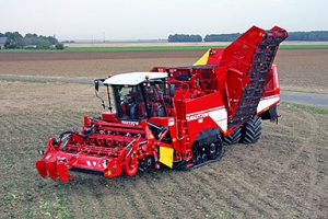 6-рядный самоходный свеклоуборочный комбайн Grimme мод. Maxtron 620